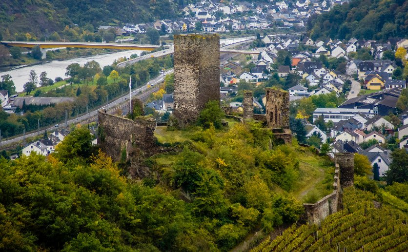 Niederburg Kobern, Kobern-Gondorf, Germany
